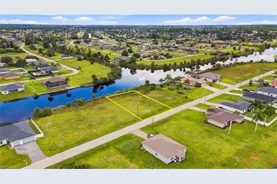 1246 NE 40th St, Cape Coral, FL 33909 - Photo 12