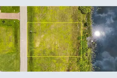 1246 NE 40th St, Cape Coral, FL 33909 - Photo 8