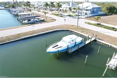 12110/12112 Siesta Dr, Fort Myers Beach, FL 33931 - Photo 20