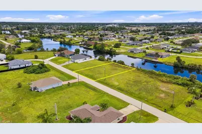 1250 NE 40th St, Cape Coral, FL 33909 - Photo 10