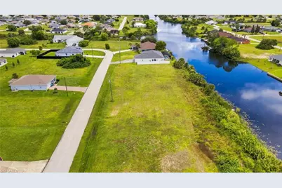 1250 NE 40th St, Cape Coral, FL 33909 - Photo 16