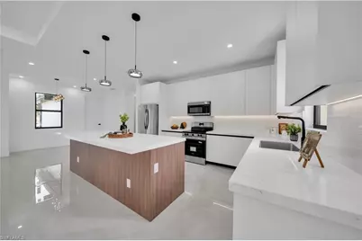 2719 33rd St W, Lehigh Acres, FL 33971 - Photo 10
