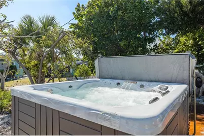 434 Lagoon Dr, Sanibel, FL 33957 - Photo 42