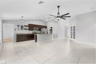 475 NE 3rd Pl, Cape Coral, FL 33909 - Photo 14