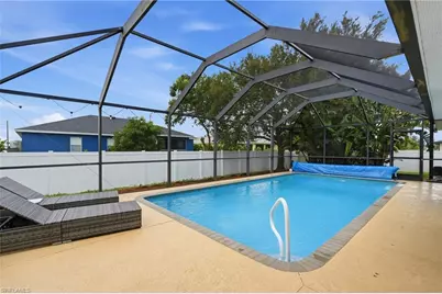 413 NW 17th Pl, Cape Coral, FL 33993 - Photo 2