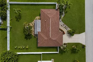 313 SE 3rd St, Cape Coral, FL 33990 - Photo 8