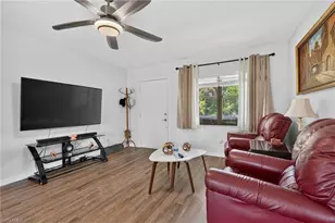 940 17th St SW, Naples, FL 34117 - Photo 8