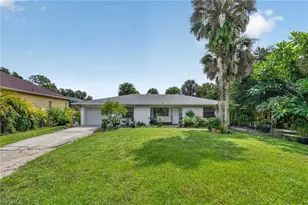 940 17th St SW, Naples, FL 34117 - Photo 4
