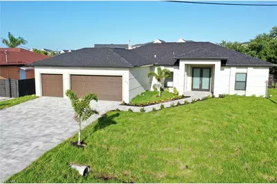 302 SW 14th Ave, Cape Coral, FL 33993 - Photo 4