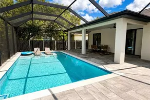 302 SW 14th Ave, Cape Coral, FL 33993 - Photo 18
