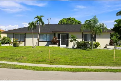 21 SW Trafalgar Pkwy, Cape Coral, FL 33991 - Photo 2