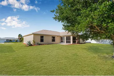 323 NW 10th St, Cape Coral, FL 33993 - Photo 34