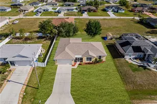 323 NW 10th St, Cape Coral, FL 33993 - Photo 2