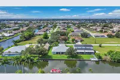 1247 SE 6th St, Cape Coral, FL 33990 - Photo 28