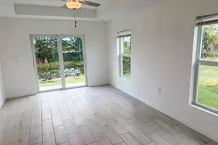 1825 NE 36th Ln, Cape Coral, FL 33909 - Photo 4