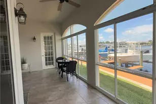182 Shadroe Cove Cir, Cape Coral, FL 33991 - Photo 26