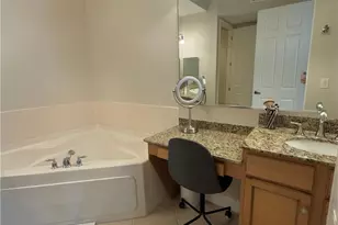 182 Shadroe Cove Cir, Cape Coral, FL 33991 - Photo 22