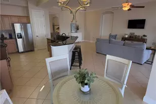 182 Shadroe Cove Cir, Cape Coral, FL 33991 - Photo 8
