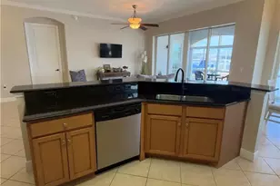182 Shadroe Cove Cir, Cape Coral, FL 33991 - Photo 6