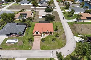 205 SW 42nd St, Cape Coral, FL 33914 - Photo 36