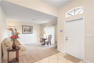 205 SW 42nd St, Cape Coral, FL 33914 - Photo 4