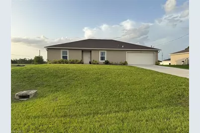 726 NW Douglas Cir, Cape Coral, FL 33993 - Photo 12