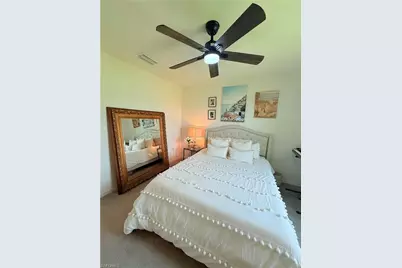 726 NW Douglas Cir, Cape Coral, FL 33993 - Photo 6
