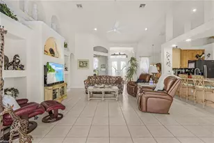 3201 SW 4th Ln, Cape Coral, FL 33991 - Photo 6