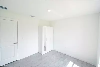 2712 46th St SW, Lehigh Acres, FL 33976 - Photo 12