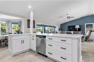 2601 SW 38th Terrace, Cape Coral, FL 33914 - Photo 8