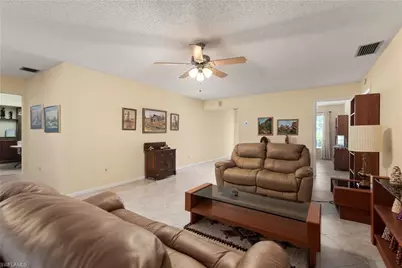 7086 W Brandywine Cir, Fort Myers, FL 33919 - Photo 8