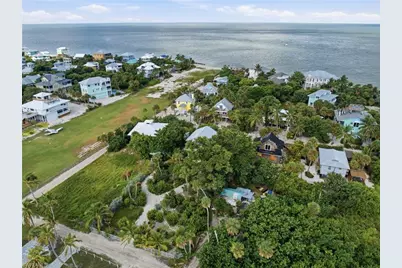 201 White Pelican Dr, Upper Captiva, FL 33924 - Photo 4