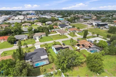 1432 SE 11th St, Cape Coral, FL 33990 - Photo 28