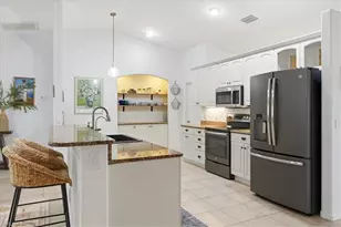 1939 SE 17th Pl, Cape Coral, FL 33990 - Photo 12