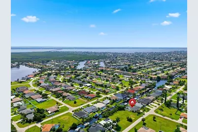 1939 SE 17th Pl, Cape Coral, FL 33990 - Photo 38