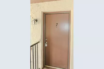 4331 Glenwood #7, Fort Myers, FL 33905 - Photo 2