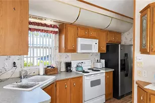 10915 Snowy Egret Cir, Estero, FL 33928 - Photo 4
