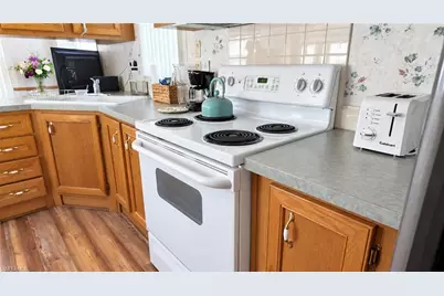 10915 Snowy Egret Cir, Estero, FL 33928 - Photo 6