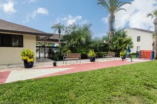9275 Lake Park Dr, Fort Myers, FL 33919 - Photo 22