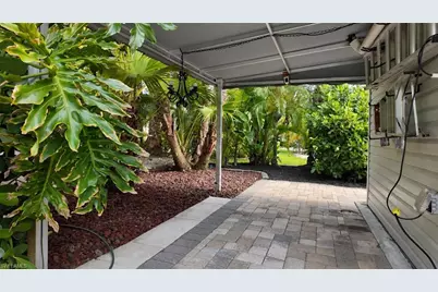 10080 Stonewood Dr, Fort Myers, FL 33905 - Photo 12
