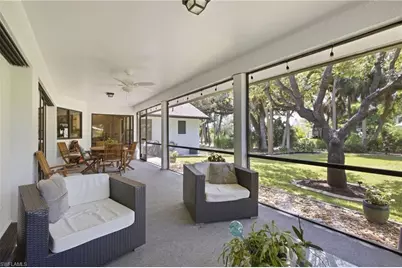 12442 McGregor Woods Cir, Fort Myers, FL 33908 - Photo 2