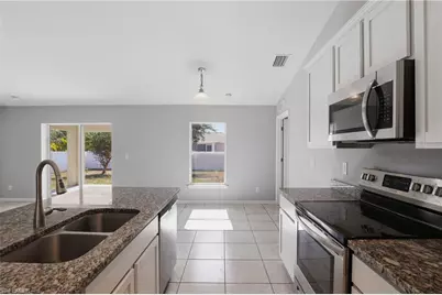 1736 NE 1st Ave, Cape Coral, FL 33909 - Photo 12
