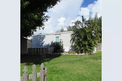 11311 Stringfellow Rd, Bokeelia, FL 33922 - Photo 32