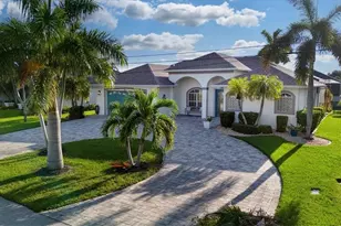 5221 SW 9th Pl, Cape Coral, FL 33914 - Photo 2