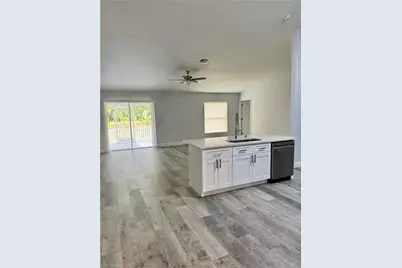 3025 NE 6th Pl, Cape Coral, FL 33909 - Photo 50
