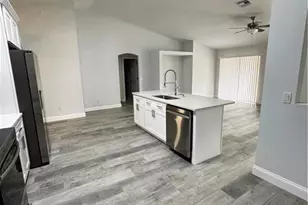 3025 NE 6th Pl, Cape Coral, FL 33909 - Photo 20