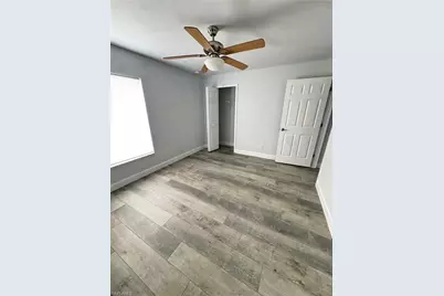 3025 NE 6th Pl, Cape Coral, FL 33909 - Photo 24