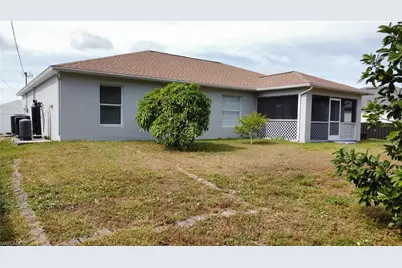 3025 NE 6th Pl, Cape Coral, FL 33909 - Photo 10