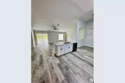3025 NE 6th Pl, Cape Coral, FL 33909 - Photo 38