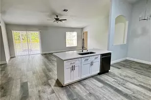 3025 NE 6th Pl, Cape Coral, FL 33909 - Photo 38